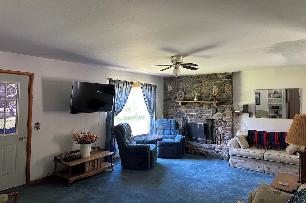 Photo of Livingroom in Thompson Falls