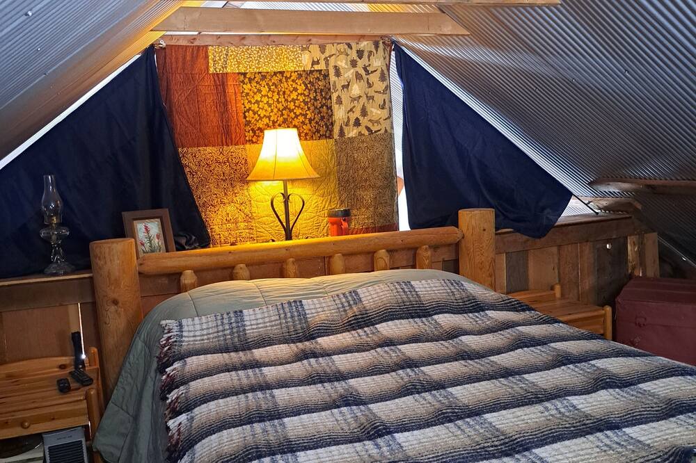 Photo of Bedroom in Wilsall