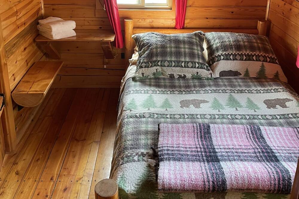 Photo of Bedroom in Ravalli County
