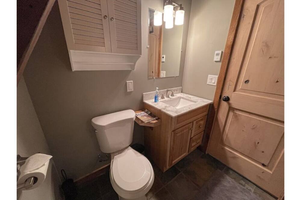 Photo of Bathroom in Heron