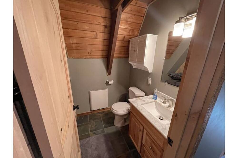 Photo of Bathroom in Heron