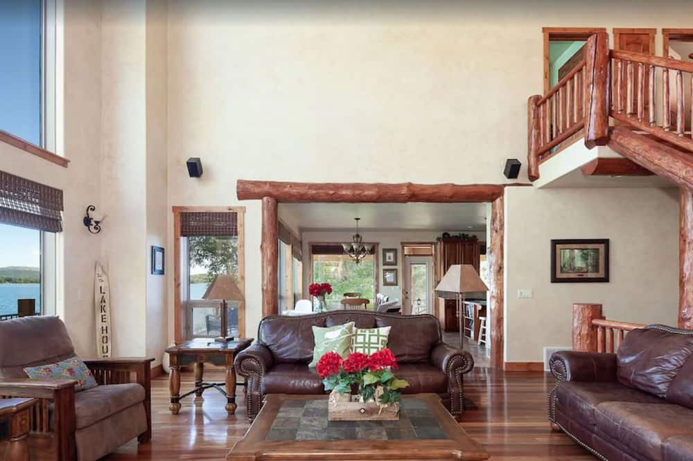 Photo of Bedroom in Marion