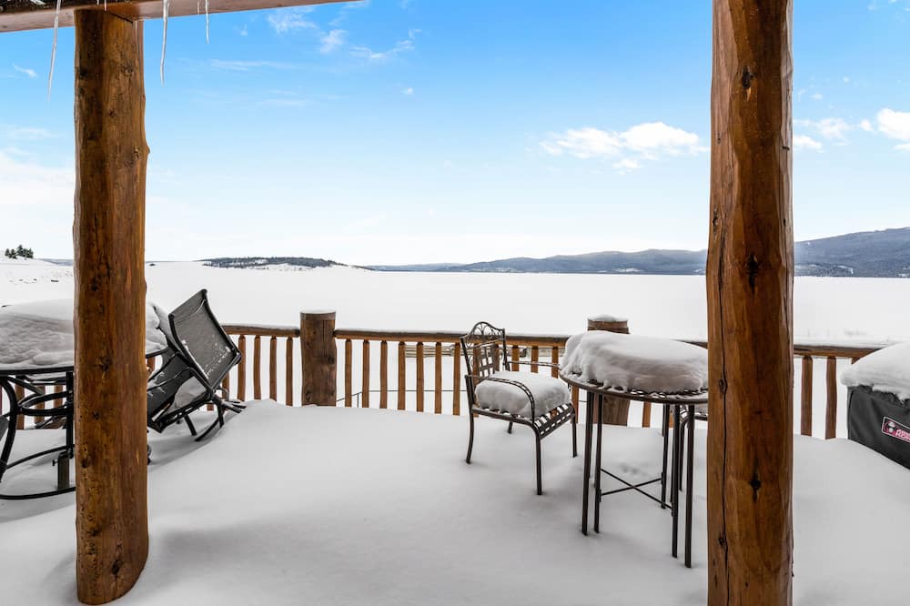 Photo of Patio Balcony in West Yellowstone