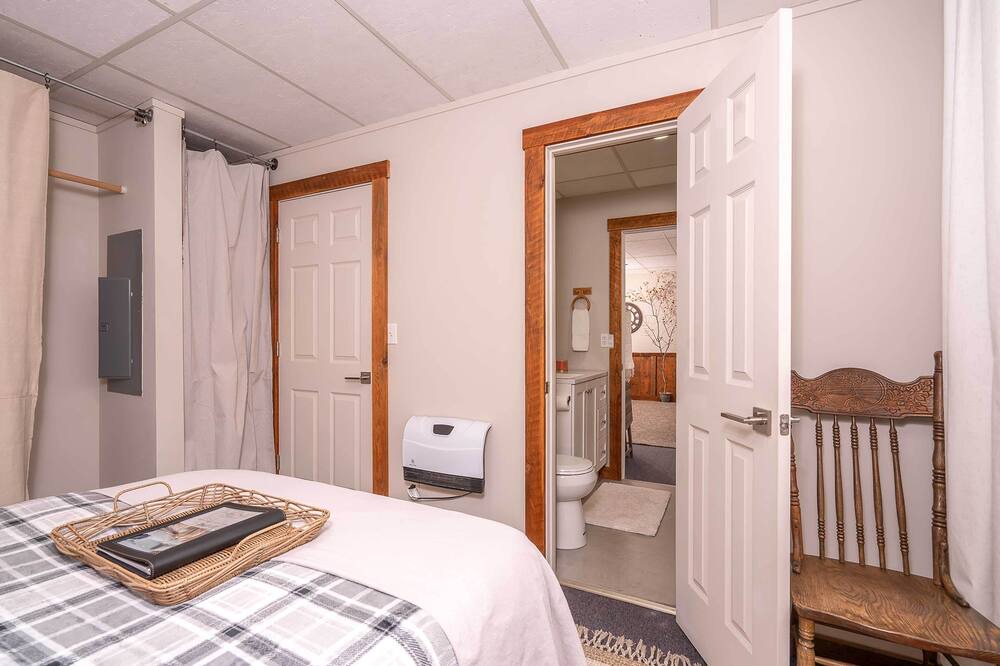 Photo of Bedroom in Noxon