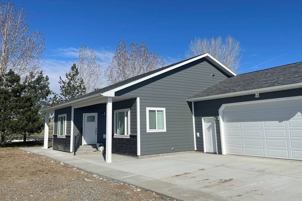 Photo of Outdoor in Edgar