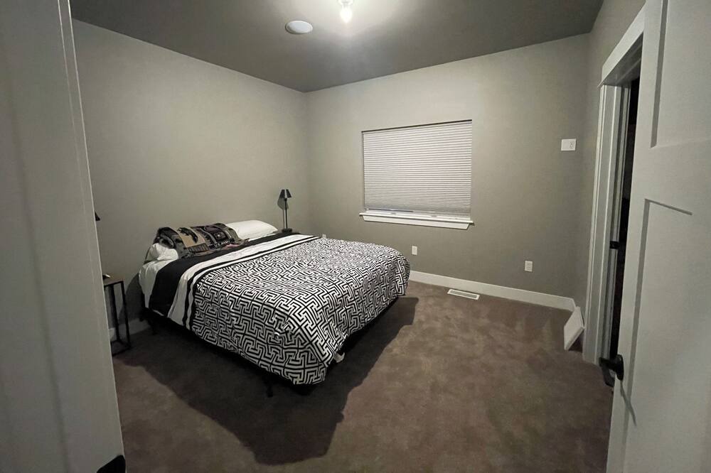 Photo of Bedroom in Edgar