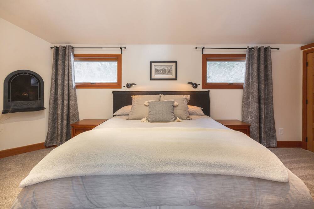 Photo of Bedroom in Missoula