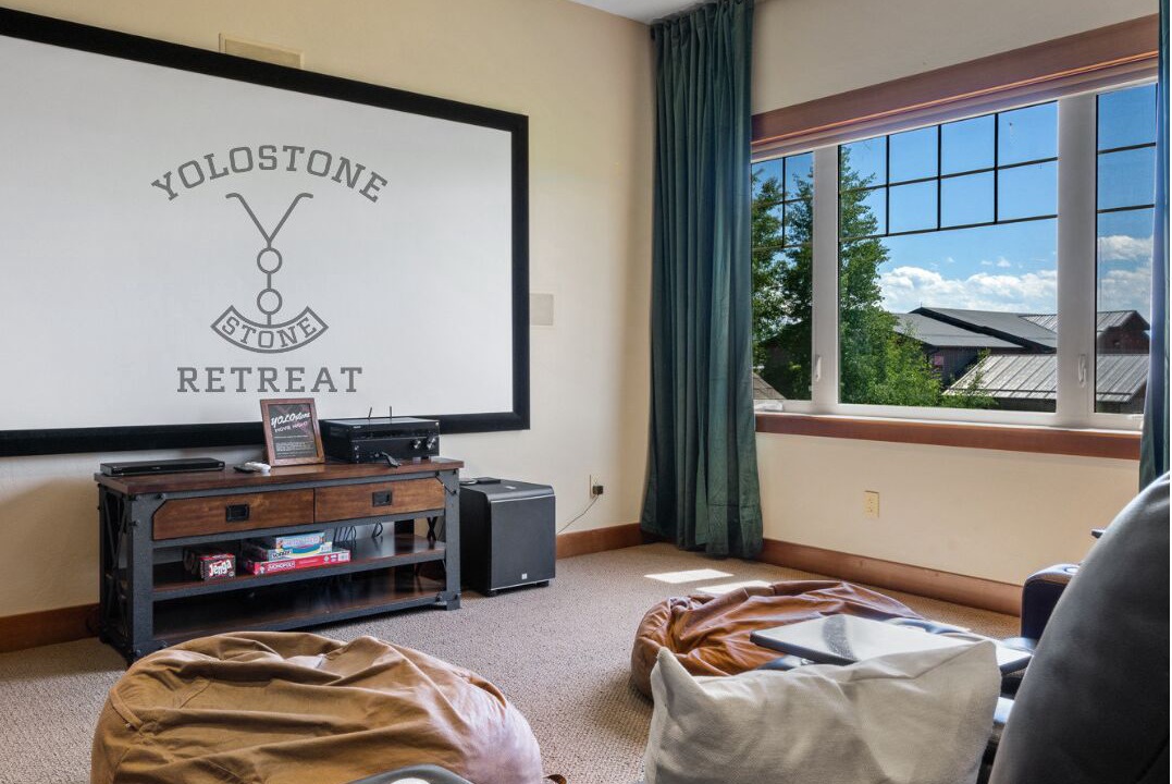 Photo of Livingroom in Bozeman