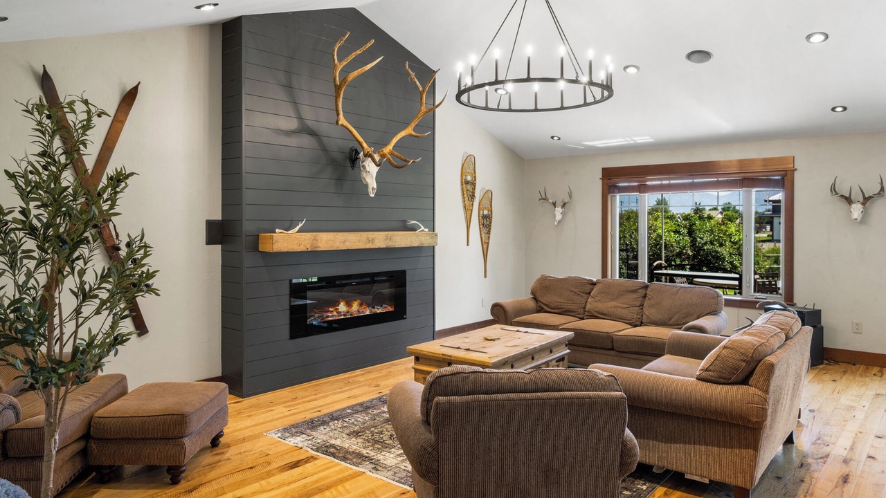 Photo of Livingroom in Bozeman
