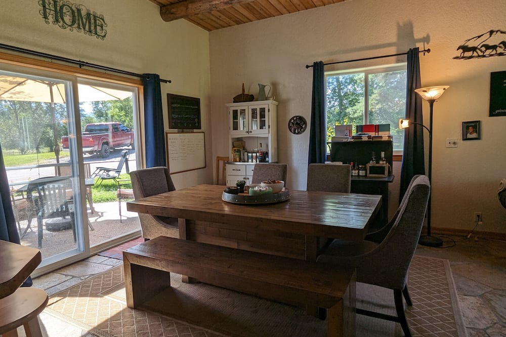 Photo of Livingroom in Ronan