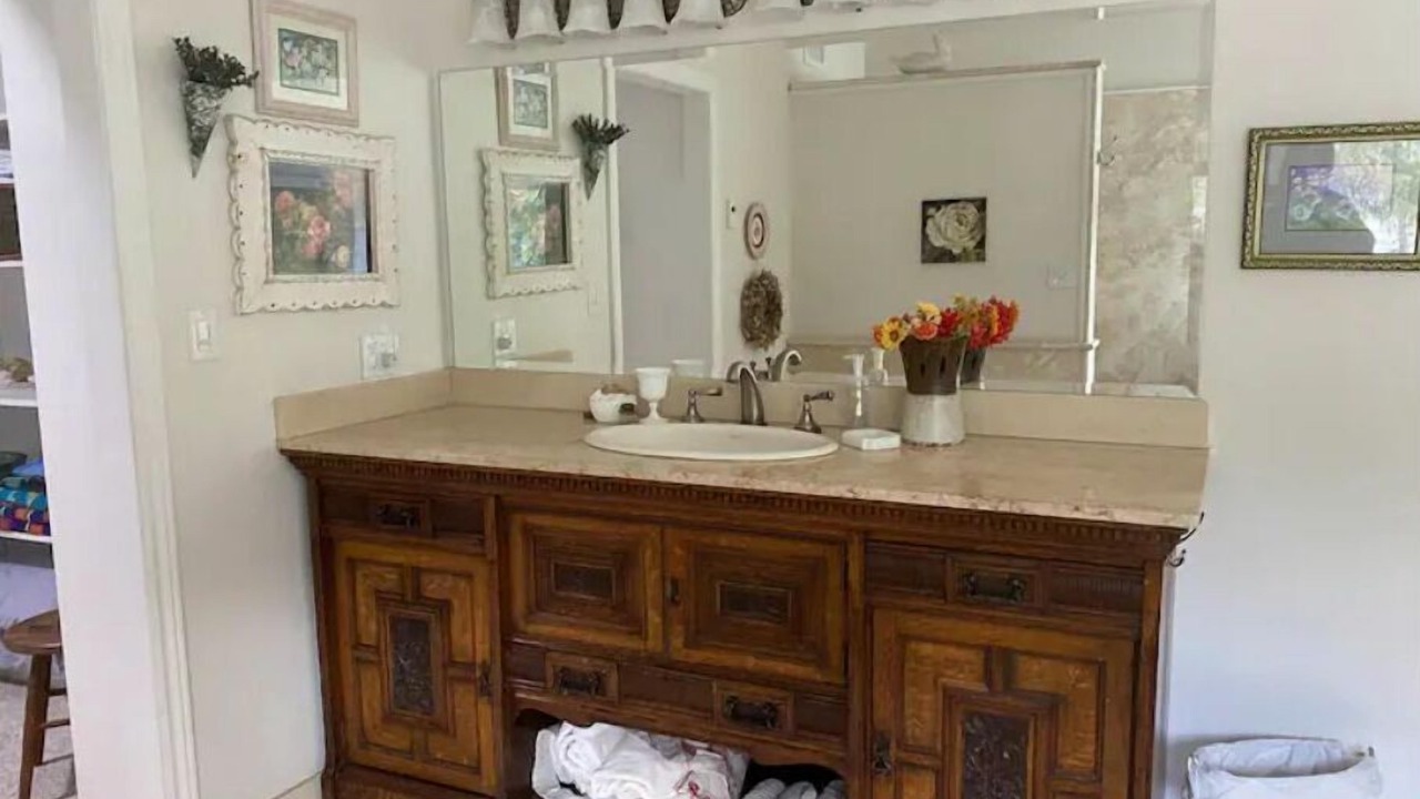 Photo of Bathroom in Marion