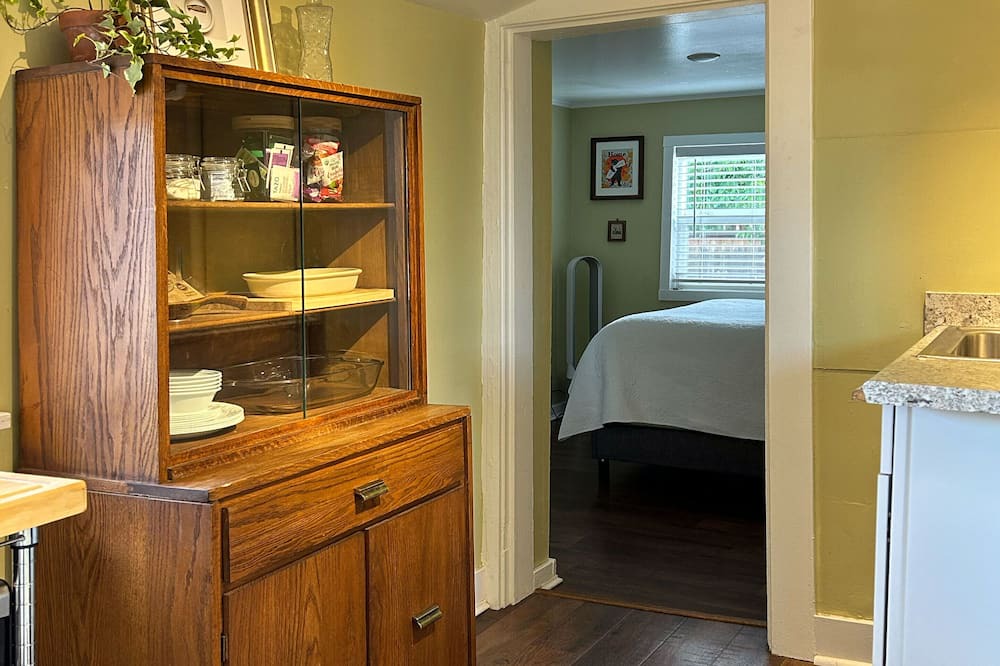 Photo of Bedroom in Riverfront