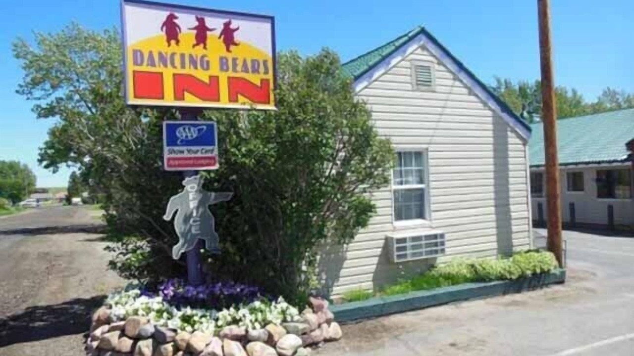 Photo of Outdoor in East Glacier Park Village