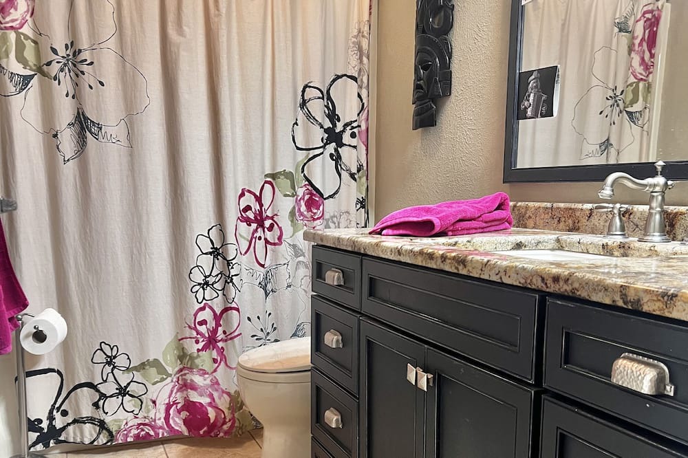 Photo of Bathroom in Orchard Homes