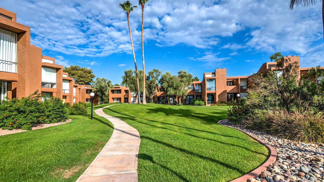 Photo of Others in Scottsdale Lodge