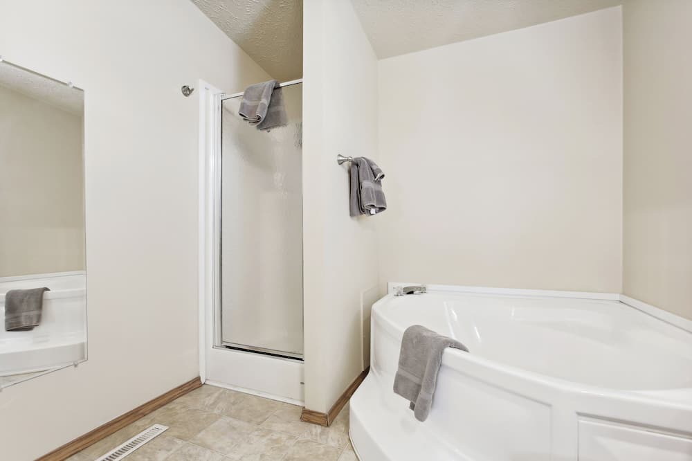 Photo of Bathroom in Fort Smith