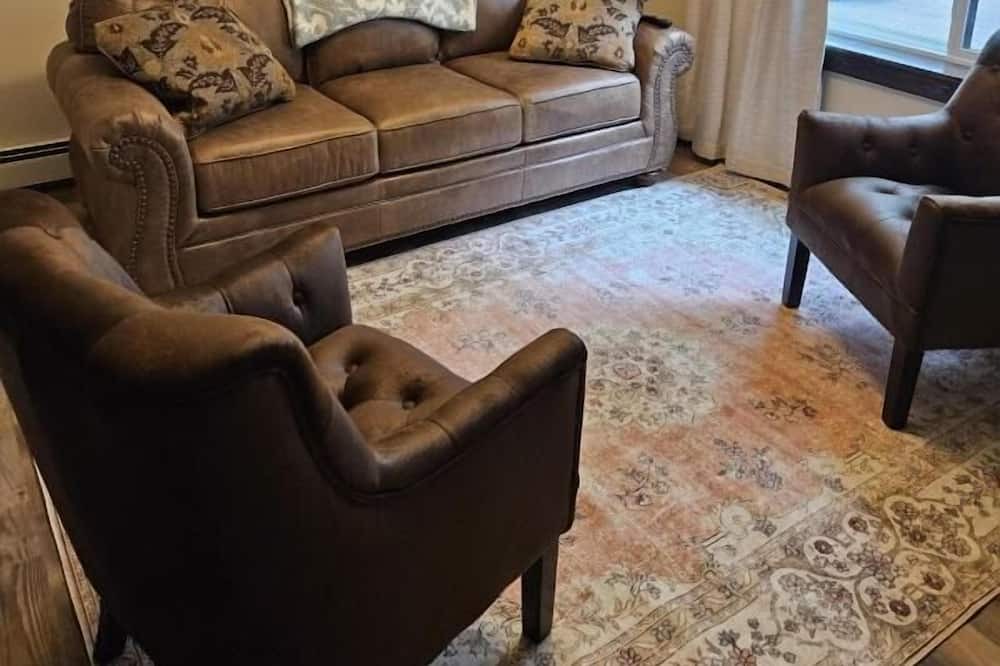 Photo of Livingroom in Gardiner
