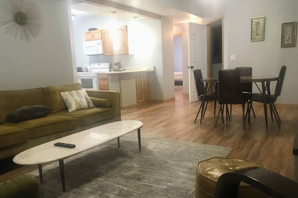 Photo of Livingroom in Lower Rattlesnake