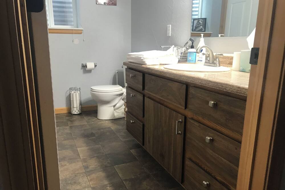 Photo of Bathroom in Lower Rattlesnake