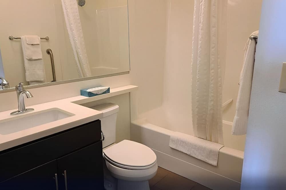 Photo of Bathroom in Sidney