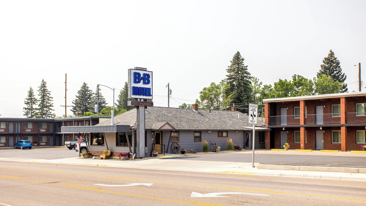 Photo of Buildings in Lewistown