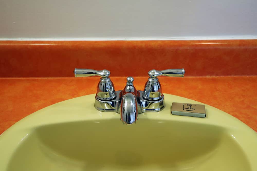 Photo of Bathroom in Roundup