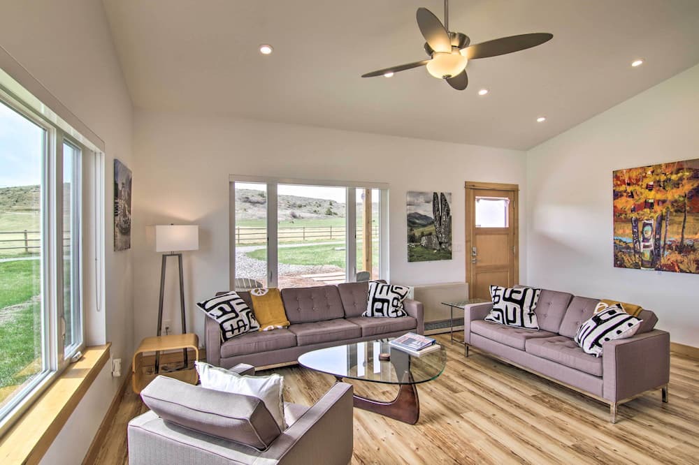 Photo of Livingroom in Big Timber