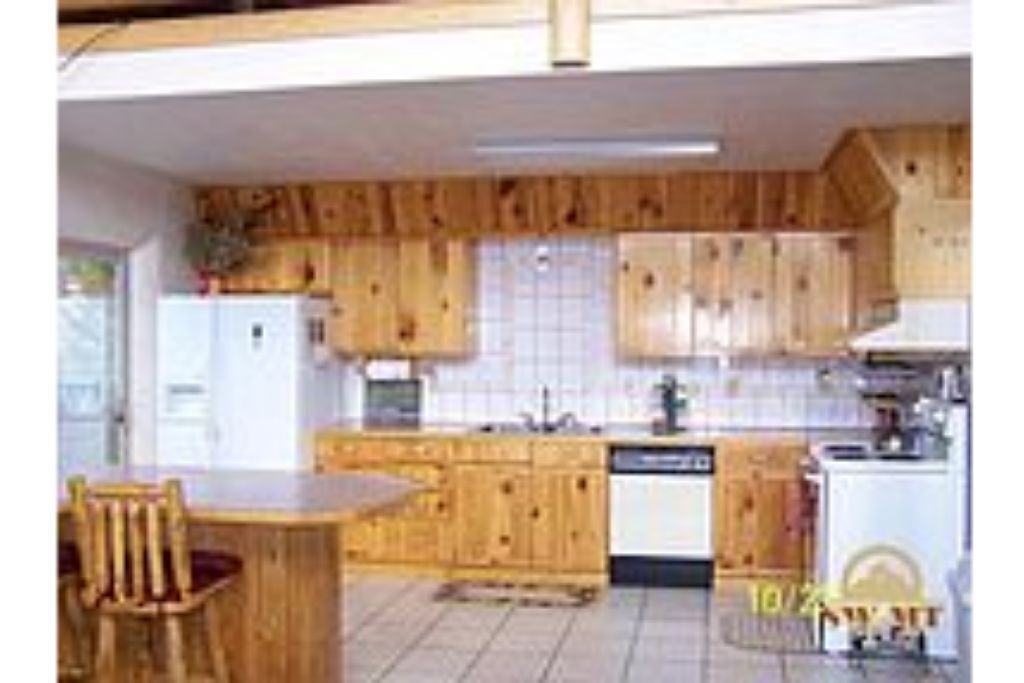 Photo of Kitchen in West Yellowstone