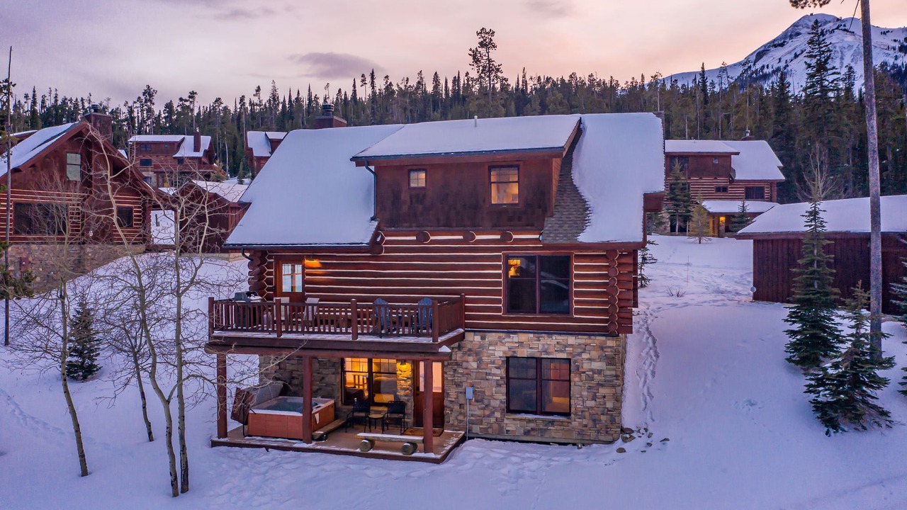 Photo of Outdoor in Powder Ridge