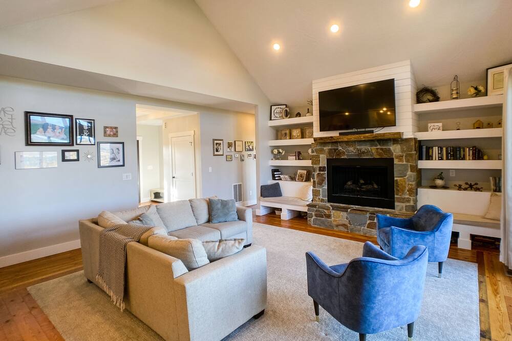 Photo of Livingroom in Corvallis