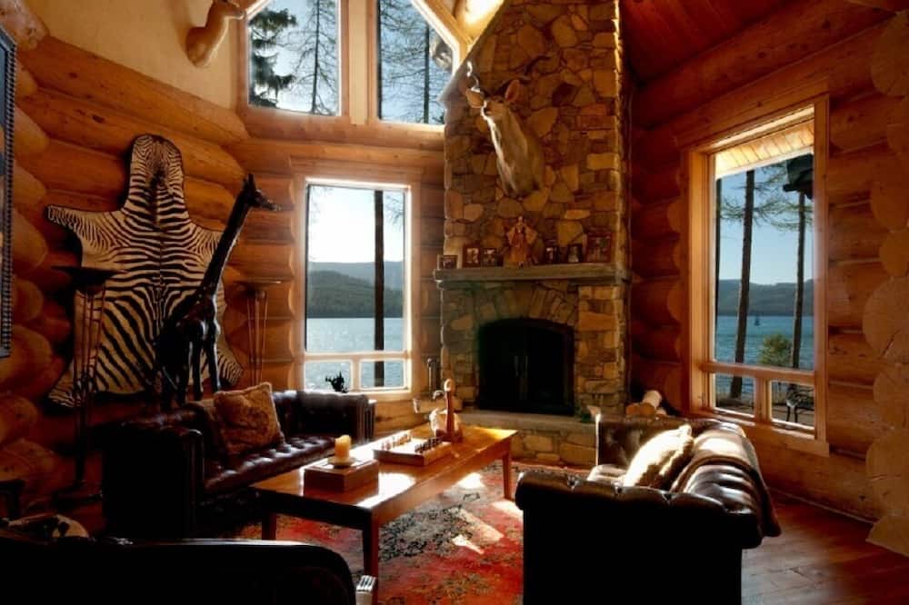 Photo of Livingroom in Marion