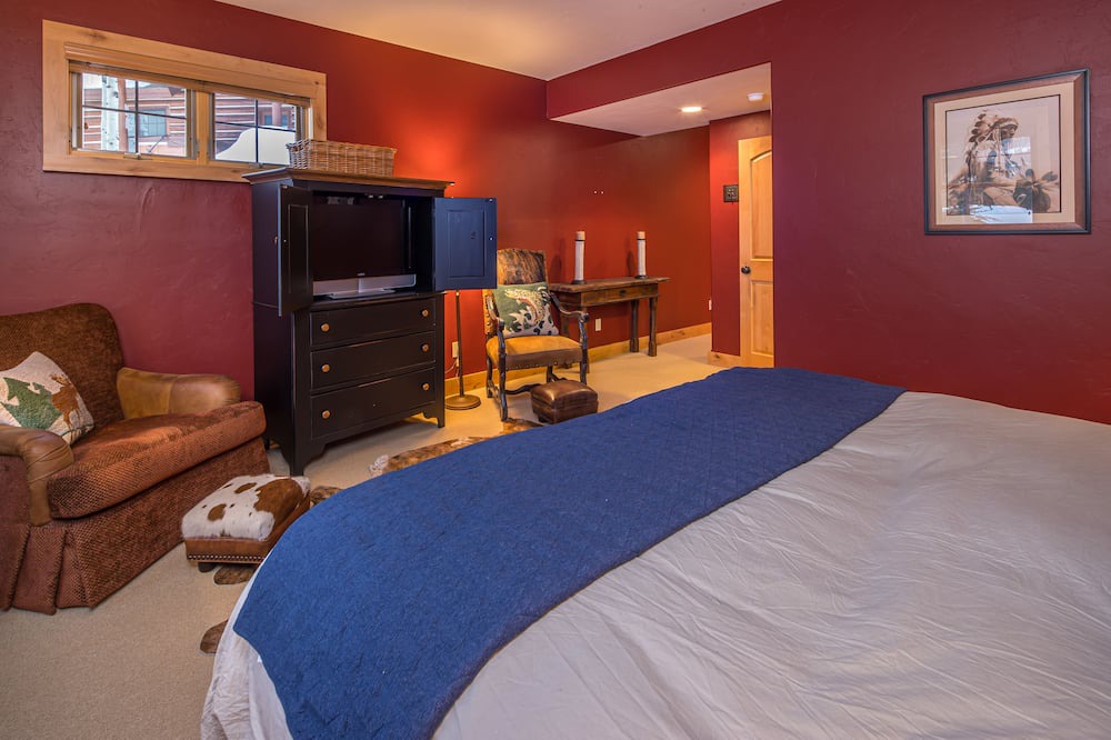 Photo of Bedroom in Powder Ridge