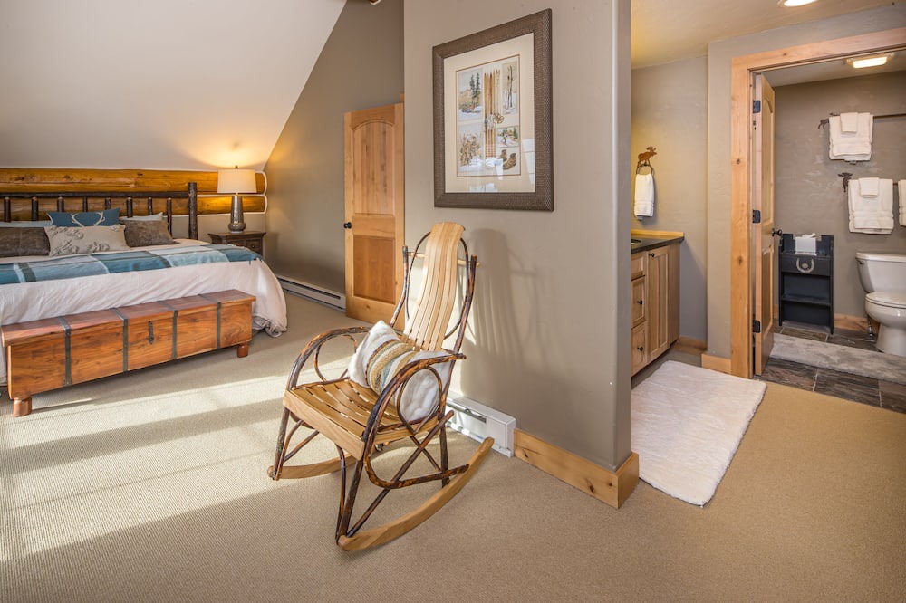Photo of Bedroom in Powder Ridge