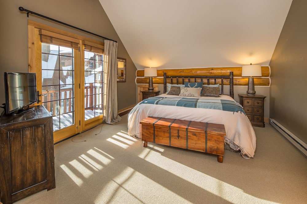 Photo of Bedroom in Powder Ridge