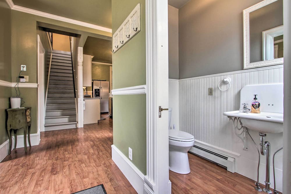 Photo of Bathroom in Butte