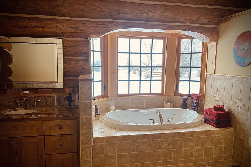 Photo of Bathroom in Big Timber