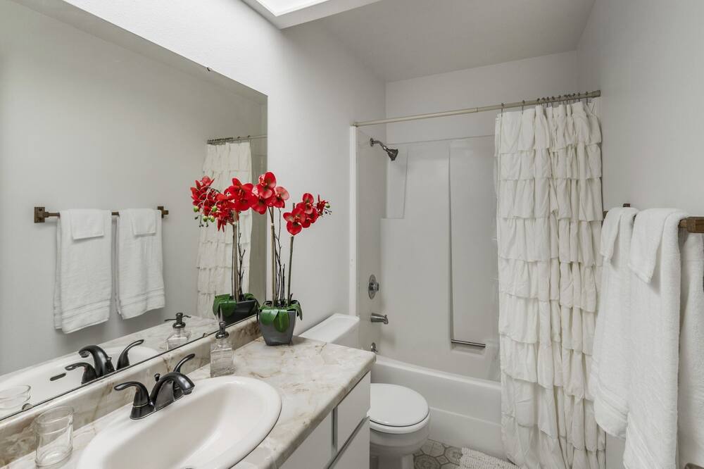 Photo of Bathroom in Twin Falls