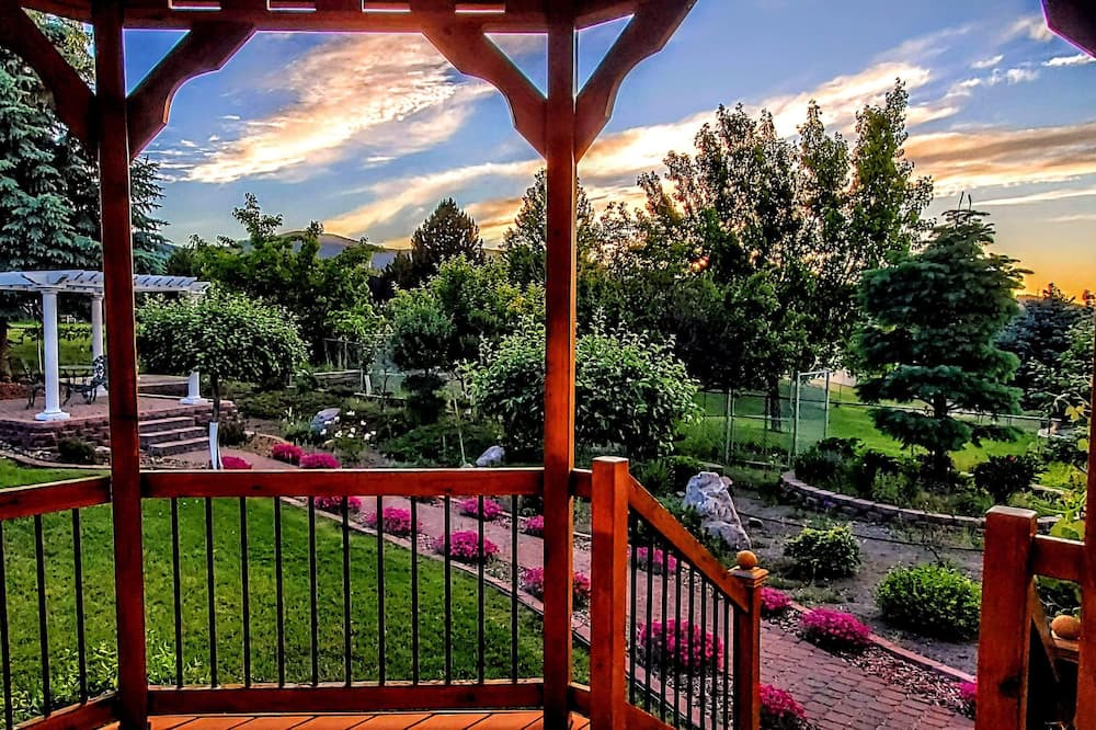 Photo of Patio Balcony in Miller Creek