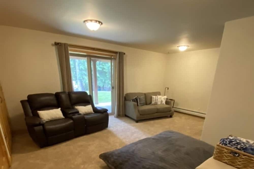 Photo of Bedroom in Troy