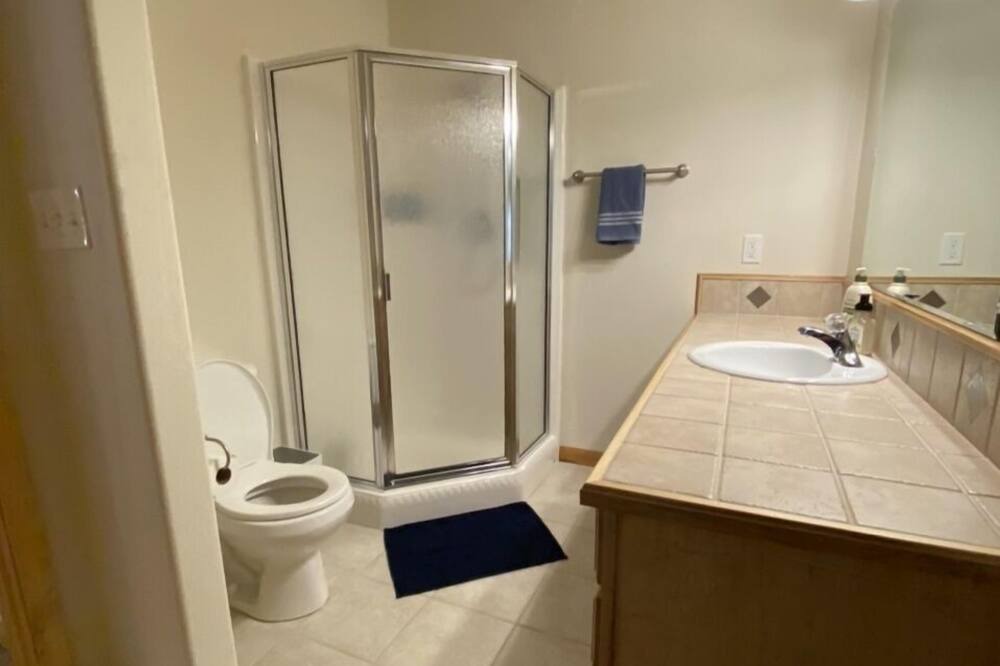 Photo of Bathroom in Troy