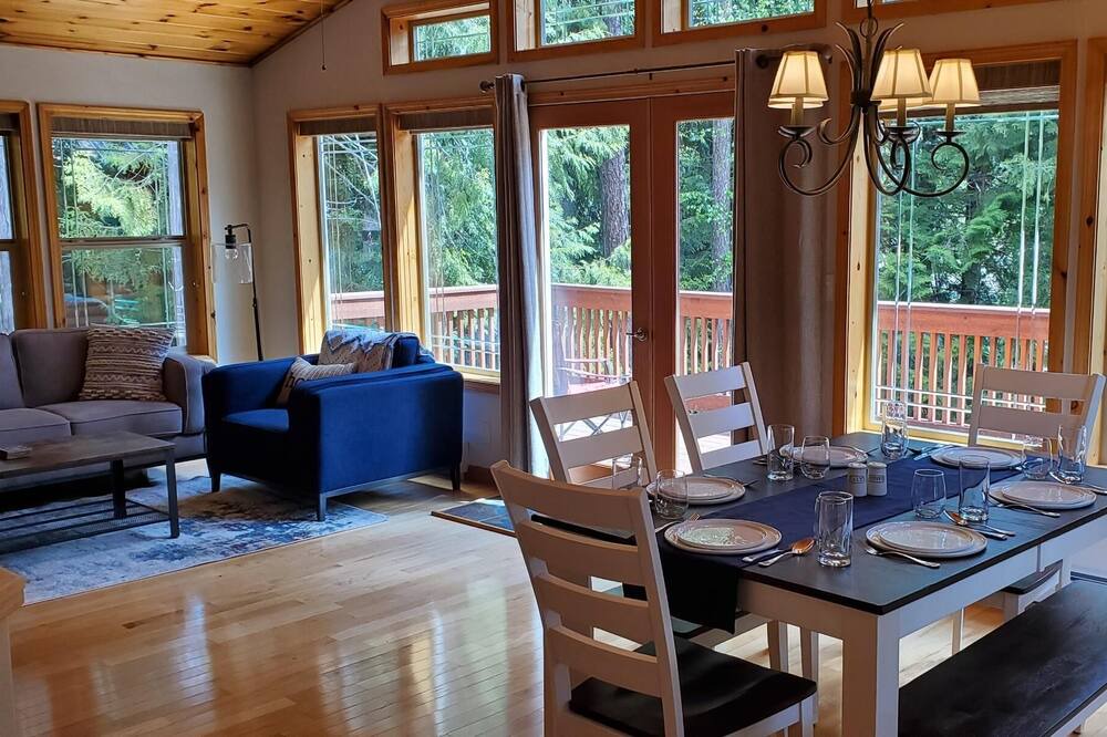 Photo of Livingroom in Troy