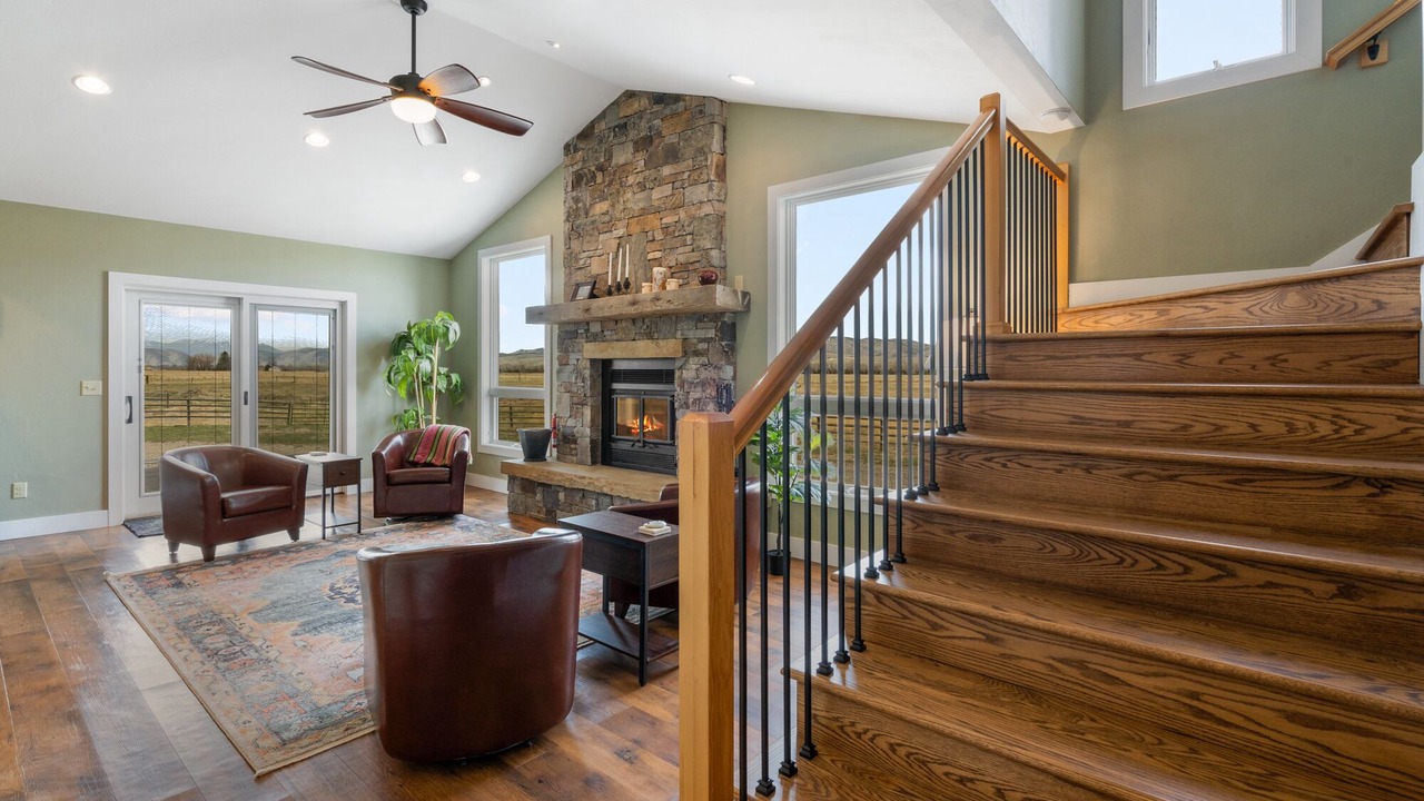 Photo of Livingroom in Three Forks