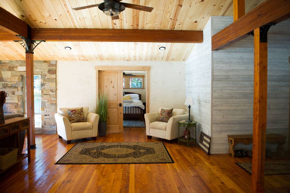 Photo of Livingroom in Troy