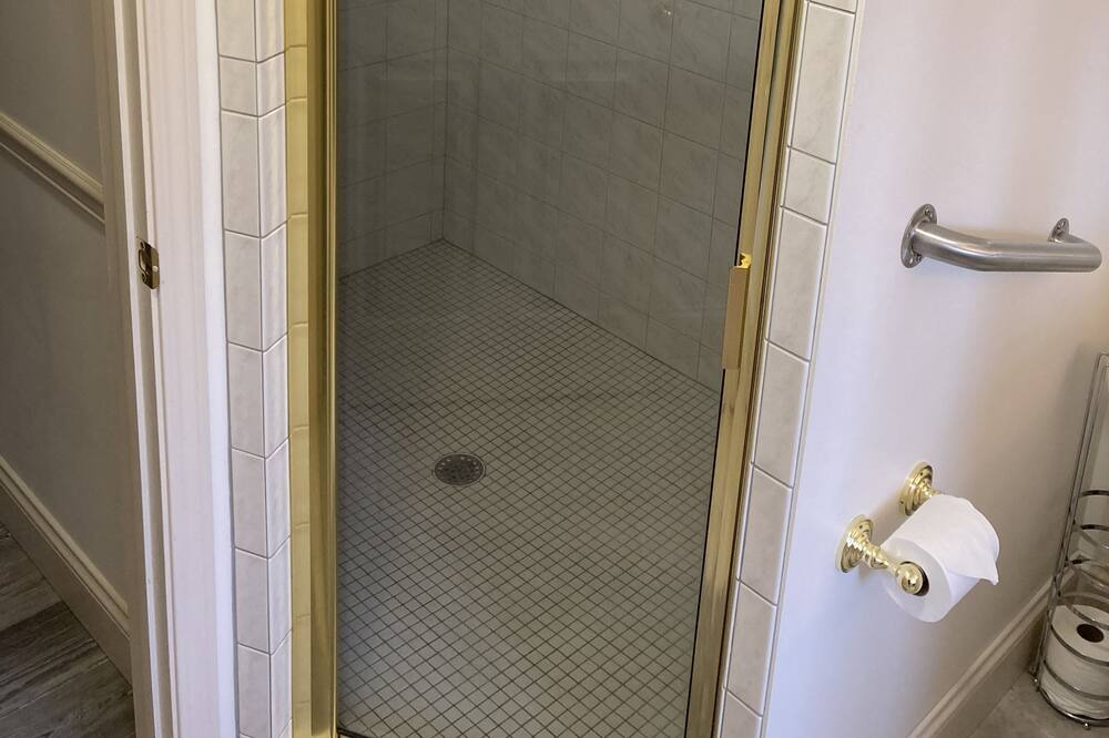 Photo of Bathroom in Billings