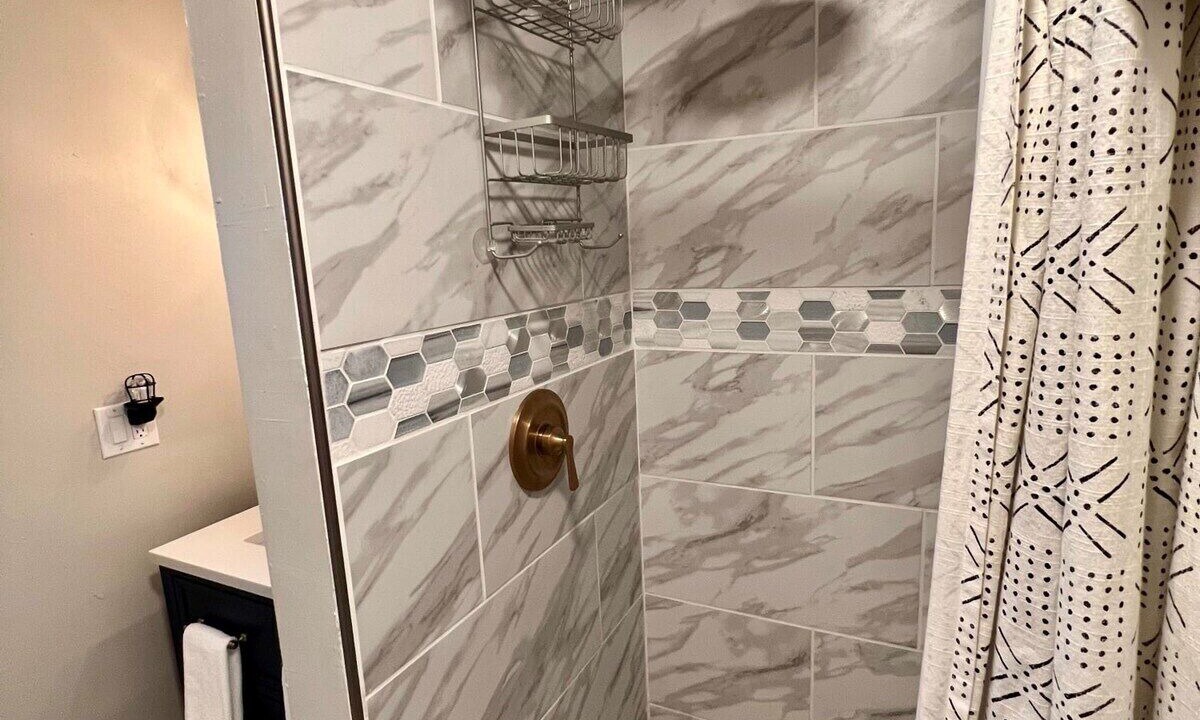 Photo of Others in Helena