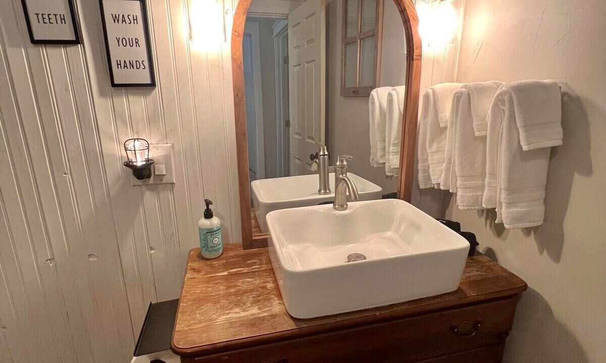 Photo of Others in Helena