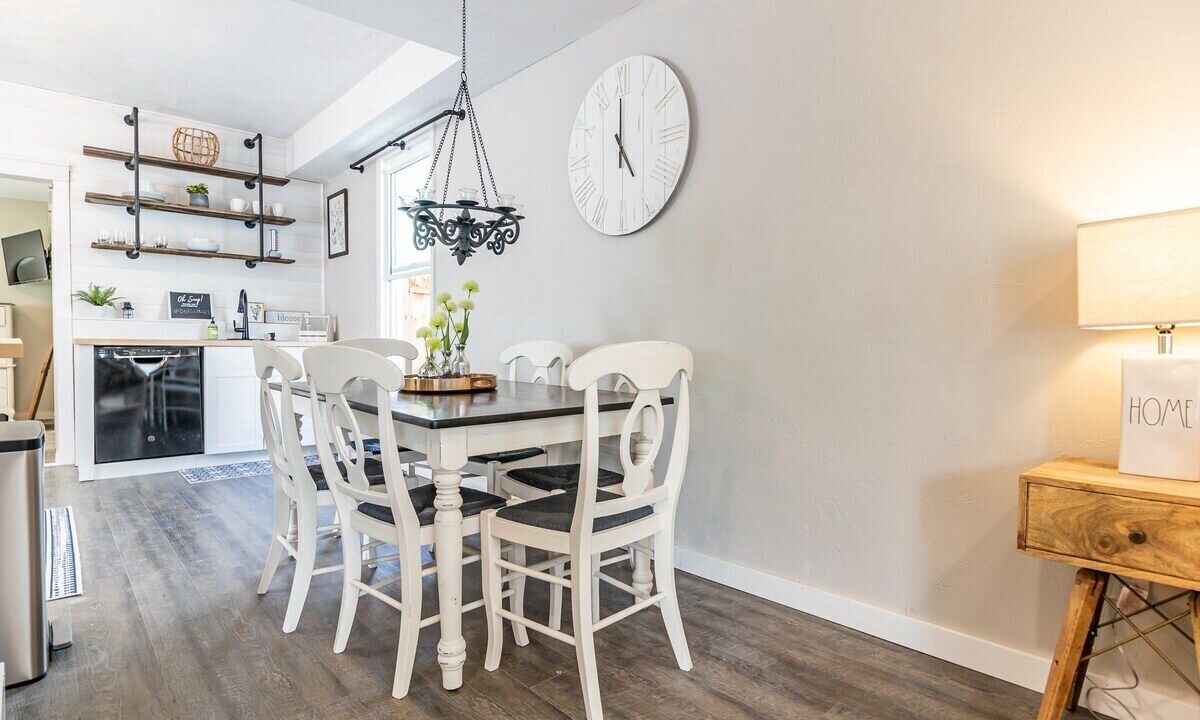 Photo of Others in Helena