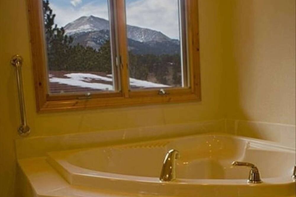 Photo of Bathroom in Allenspark