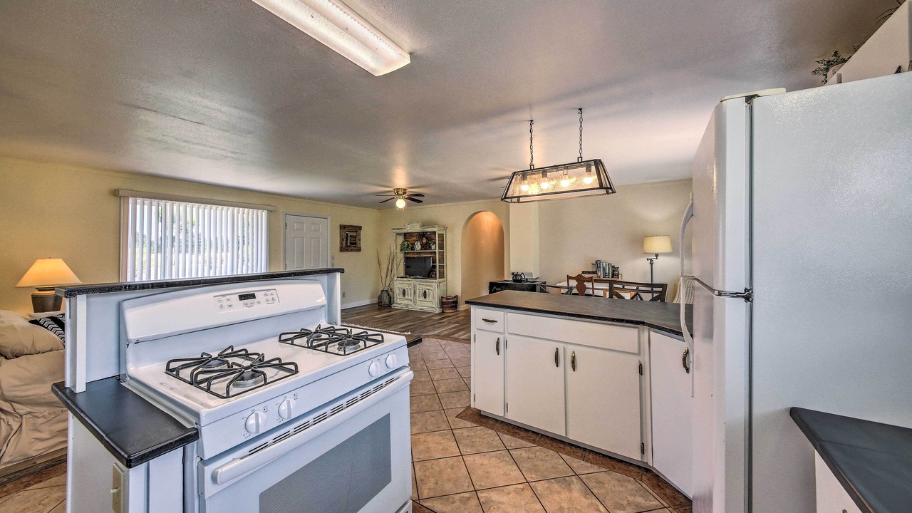 Photo of Kitchen in White Pine