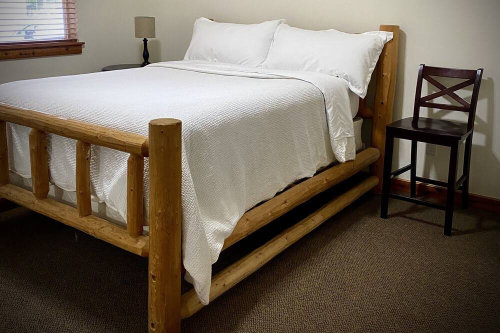 Photo of Bedroom in Darby